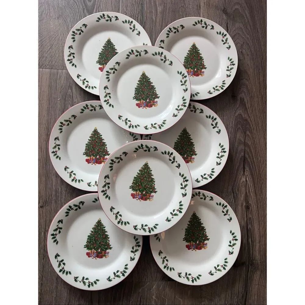 Vtg Xmas Christmas Tree plates White w Red Trim Lot Of 8